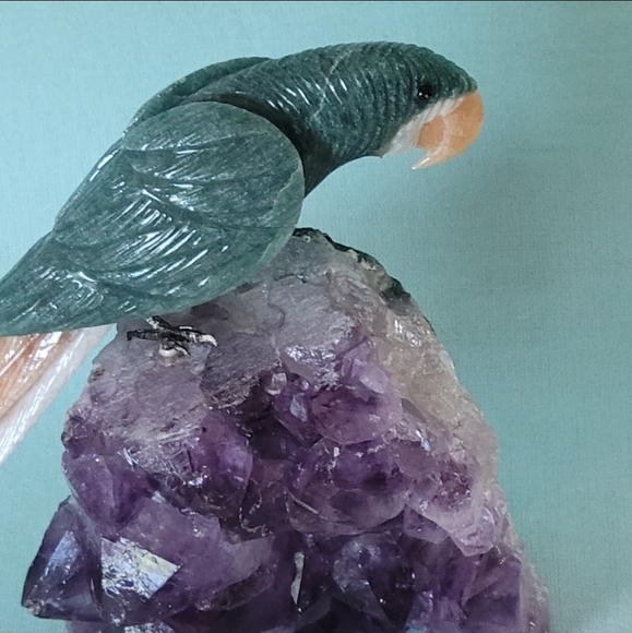 GORGEOUS AMETHYST AND NATURAL GEMSTONES BIRD. - Picture 5 of 11